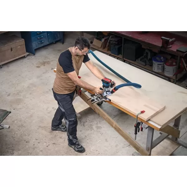 Aku ohraňovací frézka L-BOXX 136 18V Bosch GKF 18V-8 06016C2001