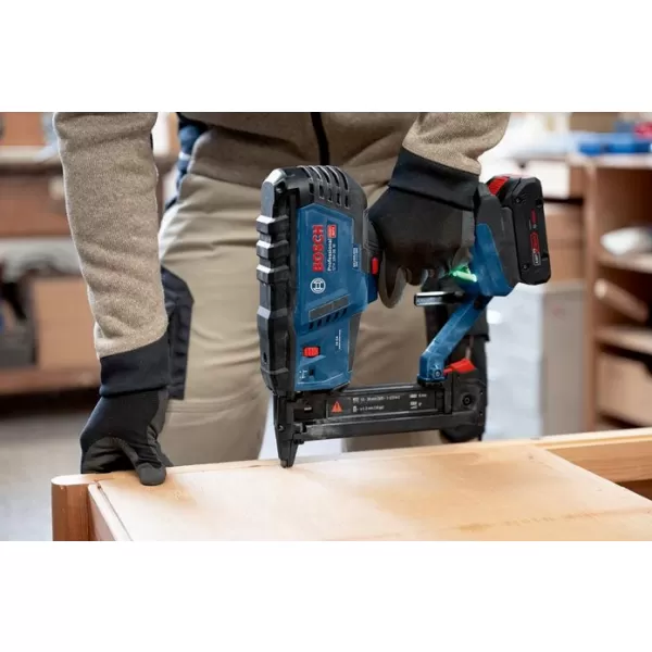 Aku sponkovačka do dřeva GTH 18V-38 M + L-BOXX 238 Bosch 0601482501