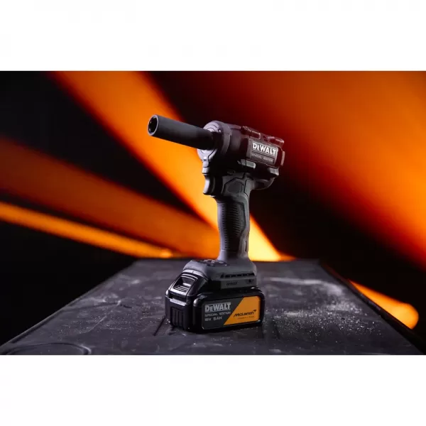 Aku rázový utahovák 18V/2x5,0Ah McLaren DeWALT DCF92MP2T