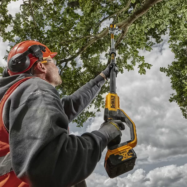 Aku prořezávací pila 18V 5,0Ah DeWALT DCMPS567P1