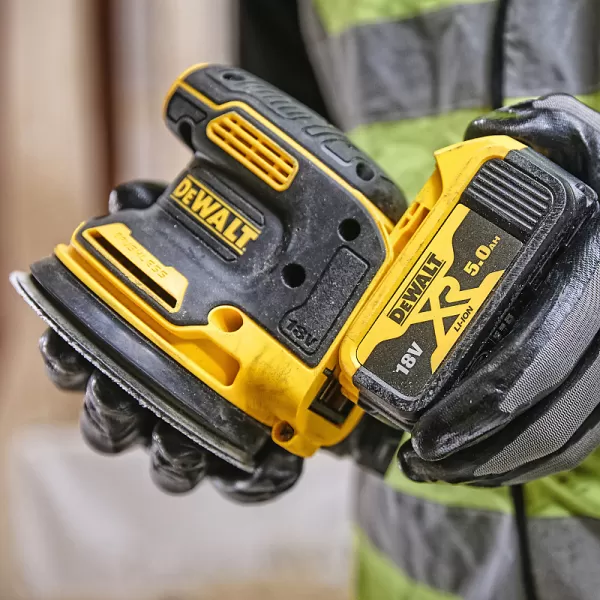 Aku excentrická bruska 125mm 18V 2x5,0Ah DeWALT DCW210P2
