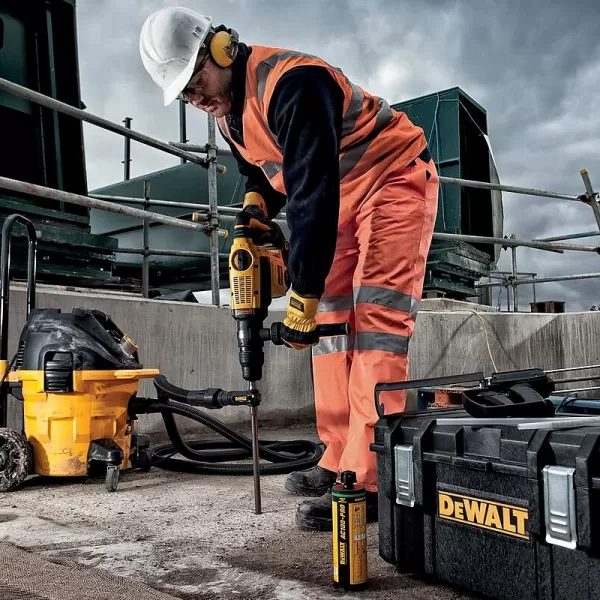 Dutý vrták s odsáváním SDS-MAX 32x600mm DeWALT DT60235