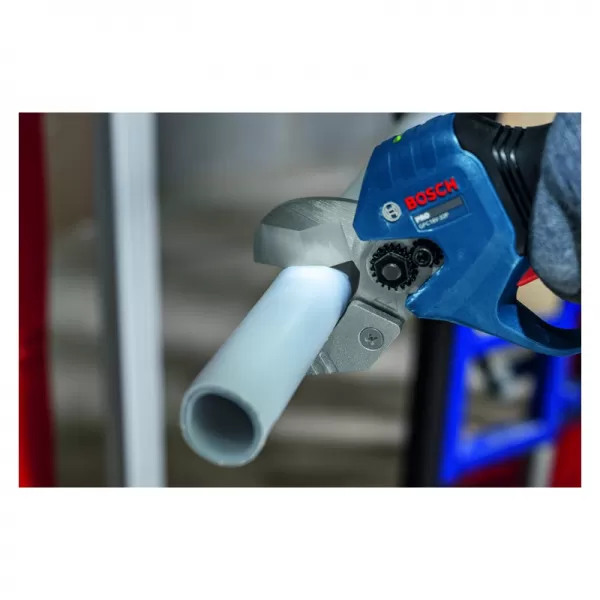 Akumulátorové nůžky na trubky PRO GPC18V-32P Bosch Professional 06019S2000