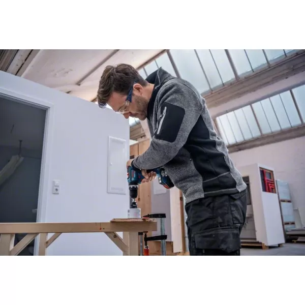 Aku vrtací šroubovák 2x4,0Ah 18V Bosch GSB 18V-90 C 06019K6104