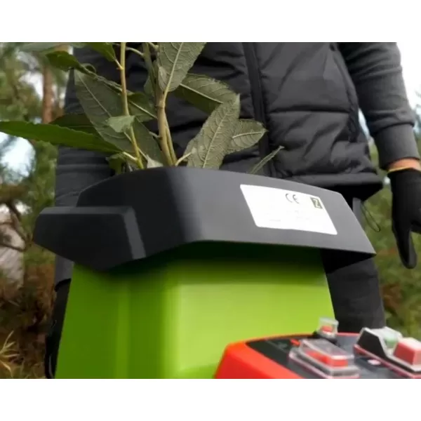 Zahradní drtič ZIPPER ZI-GHAS2800