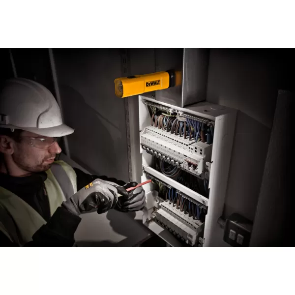 Aku nabíjecí světlo USB-C DeWALT DCL183