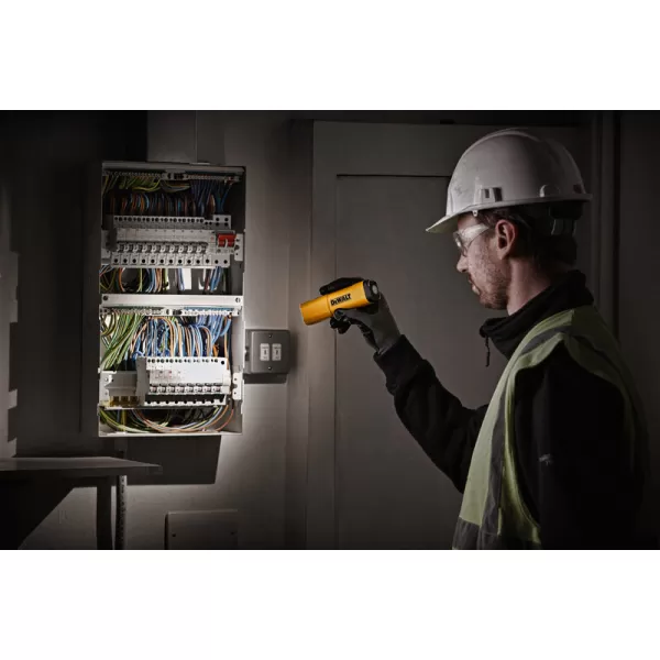 Aku nabíjecí světlo USB-C DeWALT DCL183