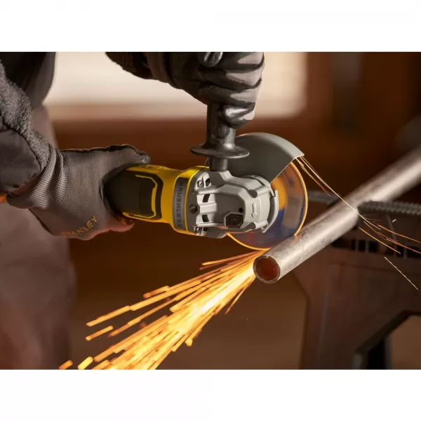 Aku úhlová bruska 125mm V20 18V 2x4,0Ah Stanley FatMax SFMCG700M2K