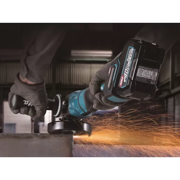 Aku úhlová bruska 125mm Li-ion XGT 40V bez aku Makita GA050GZ