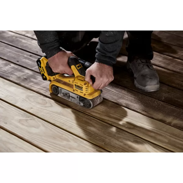 Aku bezuhlíková pásová bruska 18V bez aku DeWALT DCW220N