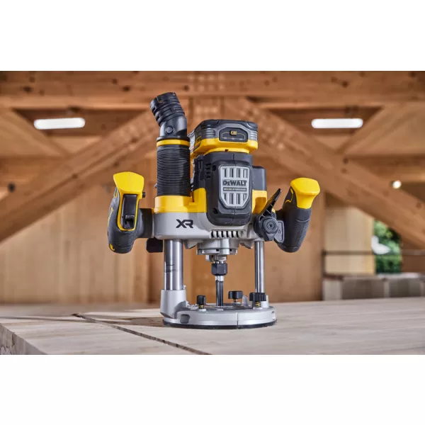 Aku bezuhlíková horní frézka 70mm 18V 2x5,0 Ah DeWALT POWERSTACK DCW620H2
