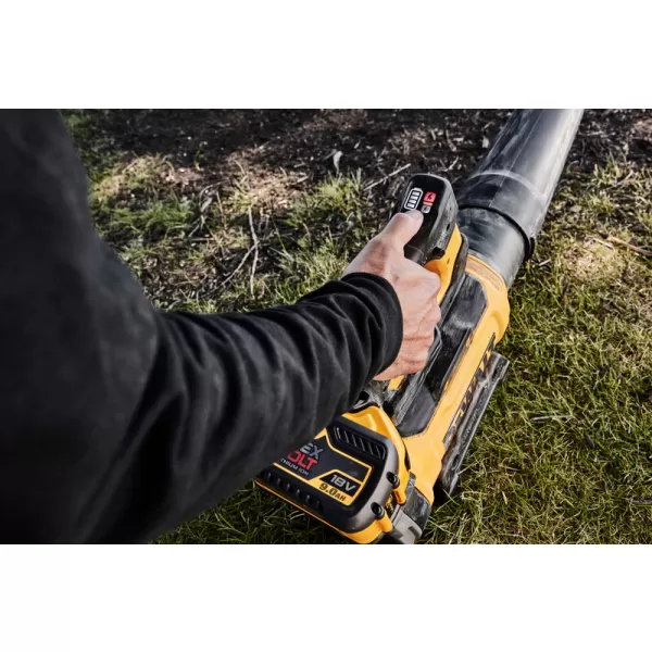 Axiální fukar 54V XR FLEXVOLT bez aku DeWALT DCMBL777N