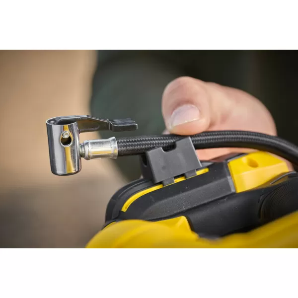 Ruční aku kompresor V20 18V bez aku Stanley FatMax SFMCE521B