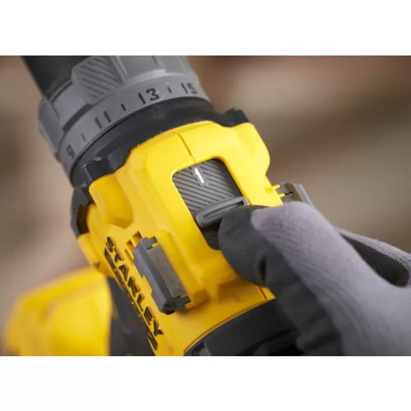 Aku bezuhlíková vrtačka V20 18V 2x2,0Ah Stanley FatMax SFMCD725D2K